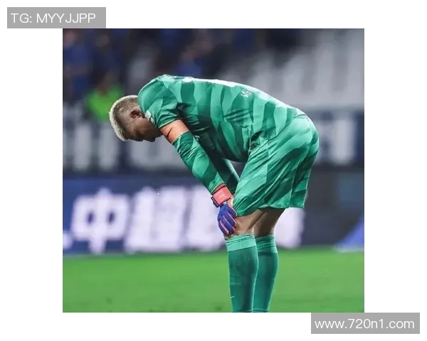 冈山绿雉与东京绿茵在大雨中激战中断比赛引发球迷热议 冈山绿雉与东京绿茵在大雨中激战中断比赛引发球迷热议