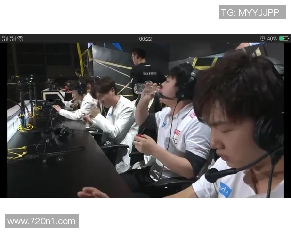 印度尼西亚亚足对阵中国香港精彩直播全程回顾与分析 印度尼西亚亚足对阵中国香港精彩直播全程回顾与分析